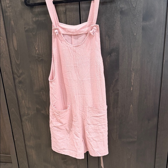 Light Pink Textured Shorts - Picture 1 of 4